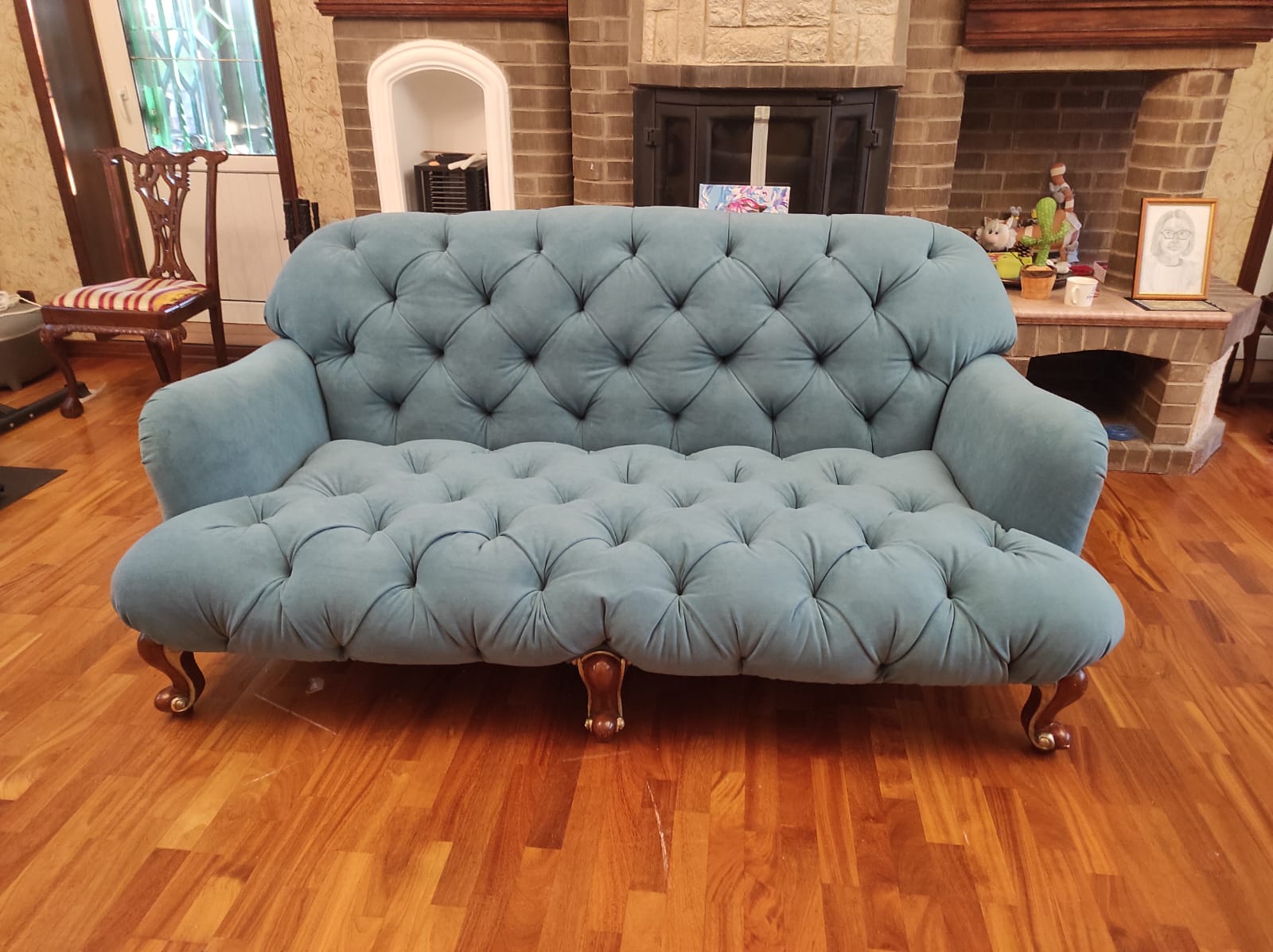 Обивка дивана. Орехово